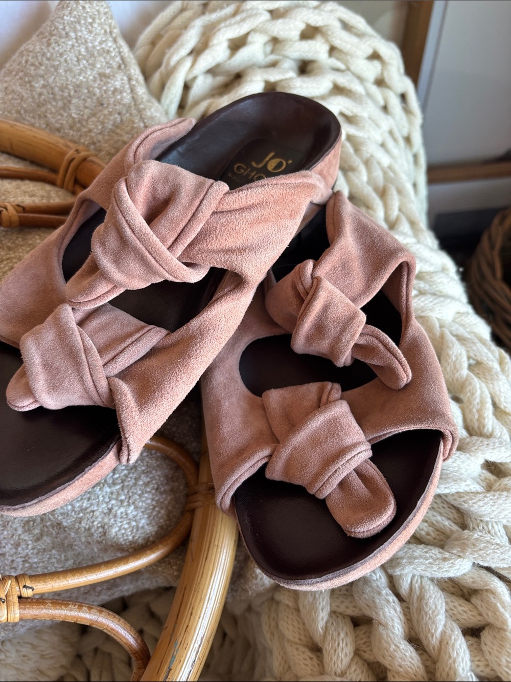 Jo ghost made in Italia Pink Suede Knot Slide Sandals